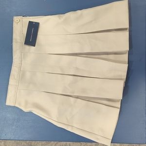 Tommy Hilfiger pleated khaki skirt
